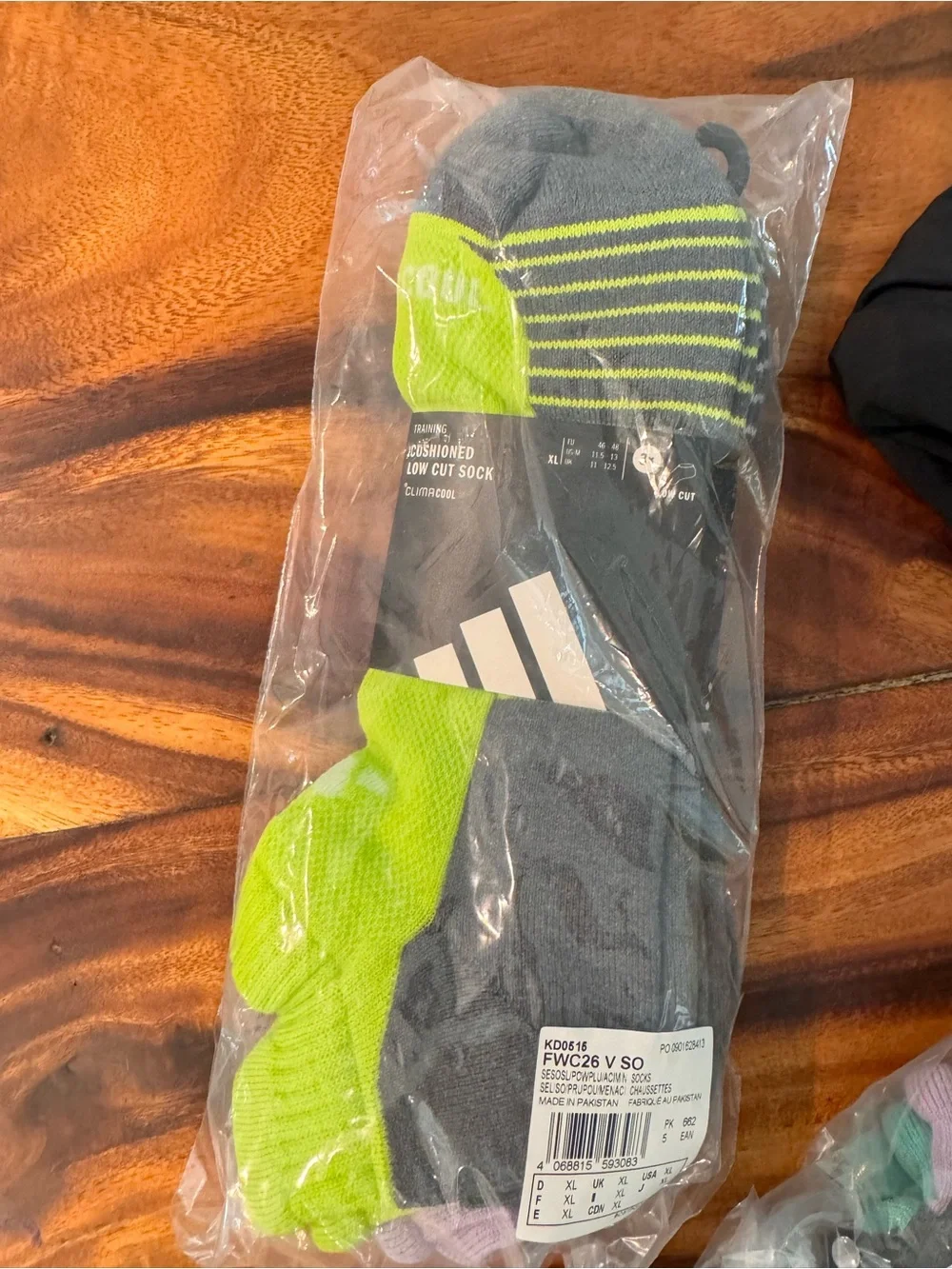 NWT adidas Low-Cut Cushioned Athletic Socks in Gray and Neon Green